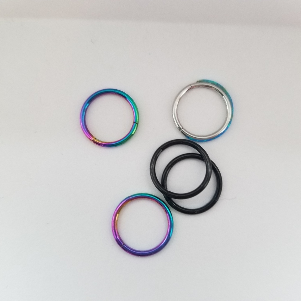 ☀️4 for $10☀️ Assorted 16g cartilage hoops